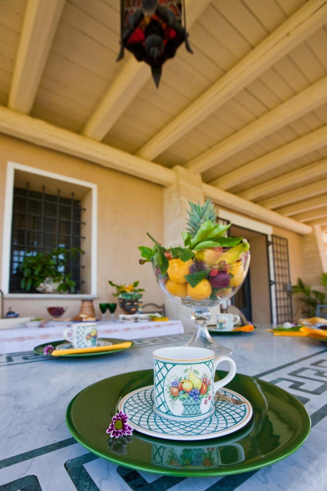 Baglio Sant'Andrea Bed & Breakfast Valderice Bagian luar foto