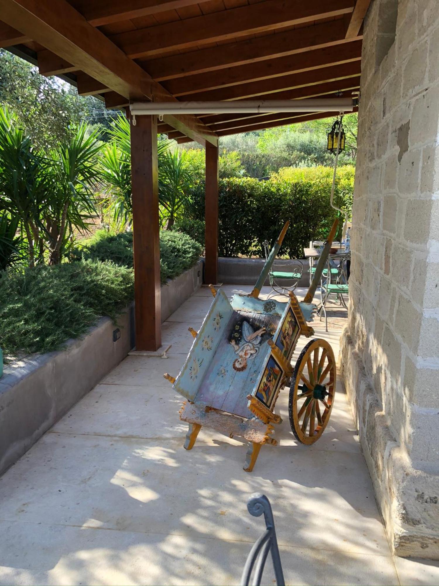 Baglio Sant'Andrea Bed & Breakfast Valderice Bagian luar foto