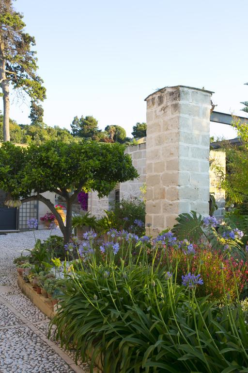 Baglio Sant'Andrea Bed & Breakfast Valderice Bagian luar foto